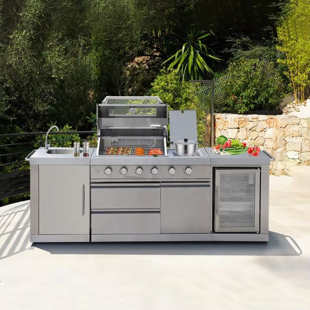 Outdoor Furniture Ideas - Cucina da Esterno con Tettoia, Set